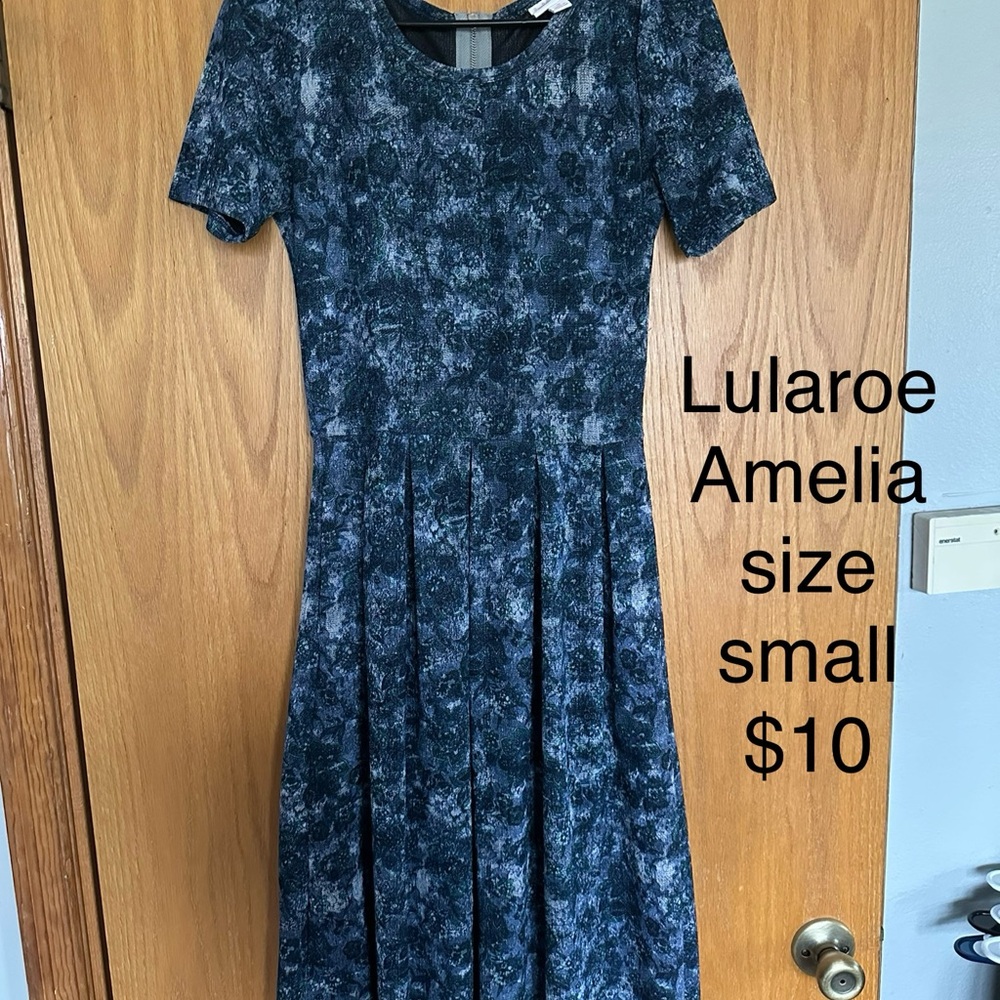 Lularoe Amelia size Small